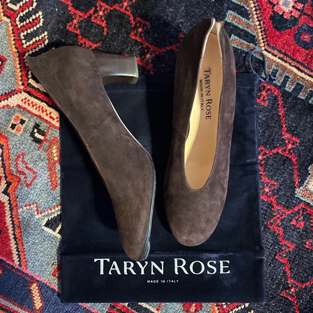 [39.5] TARYN ROSE Derika Chocolate Suede Block Heel Pumps